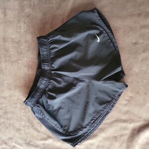 Nike Dri-Fit Womens Shorts Size M